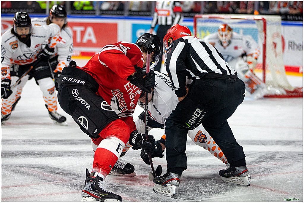 PENNY DEL; Koelner Haie- Grizzly Wolfsburg; Koeln, 26.10.2022